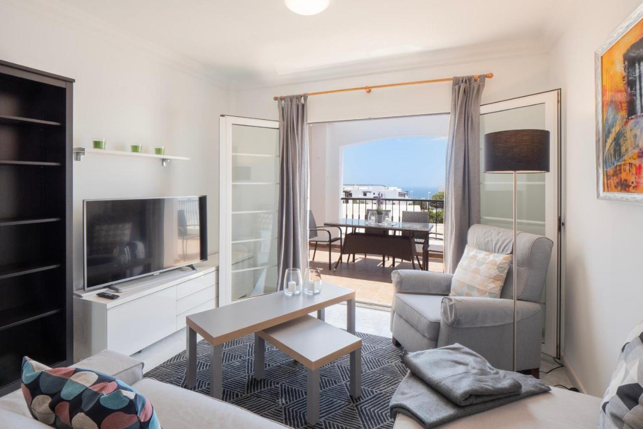 Comfortable And Modern Apartment Next To The Avenida Central In Tias Ngoại thất bức ảnh